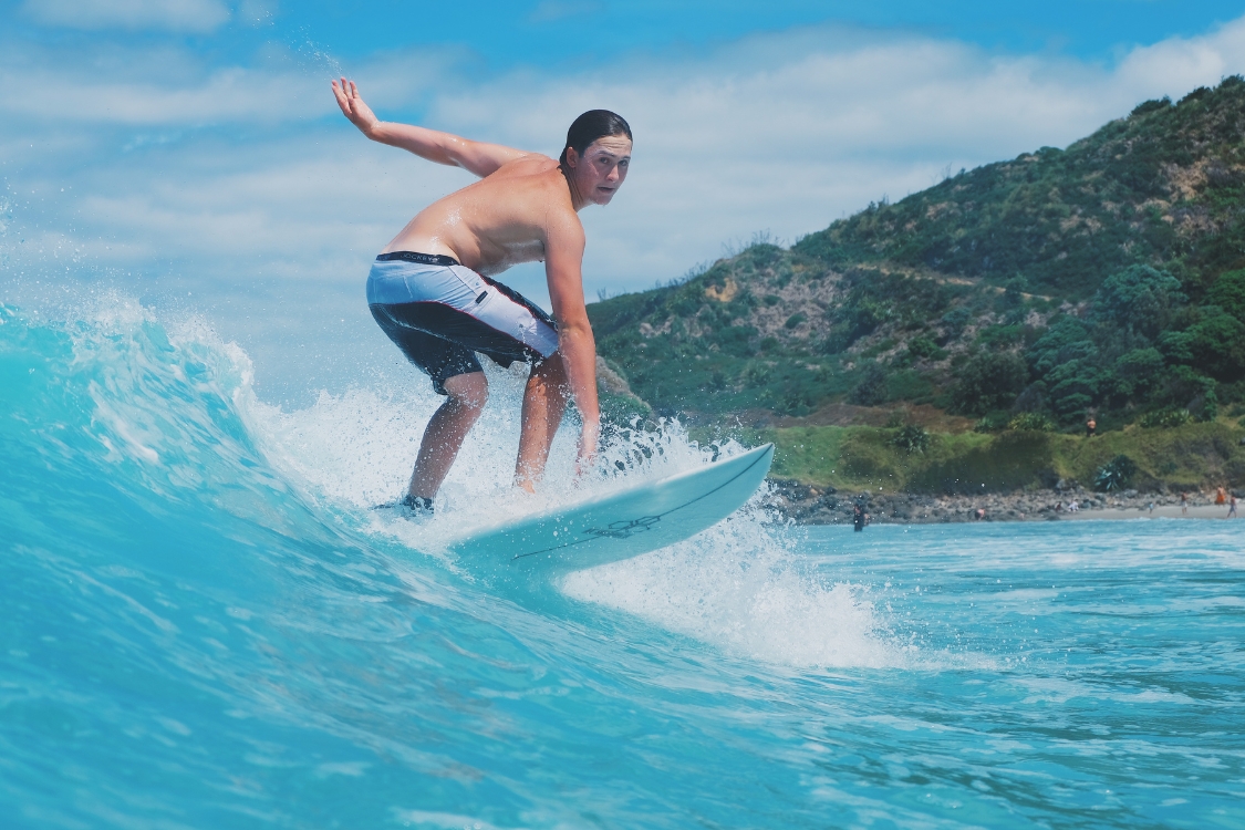 4 night Youth surf camp Orewa surf lessons auckland new zealand